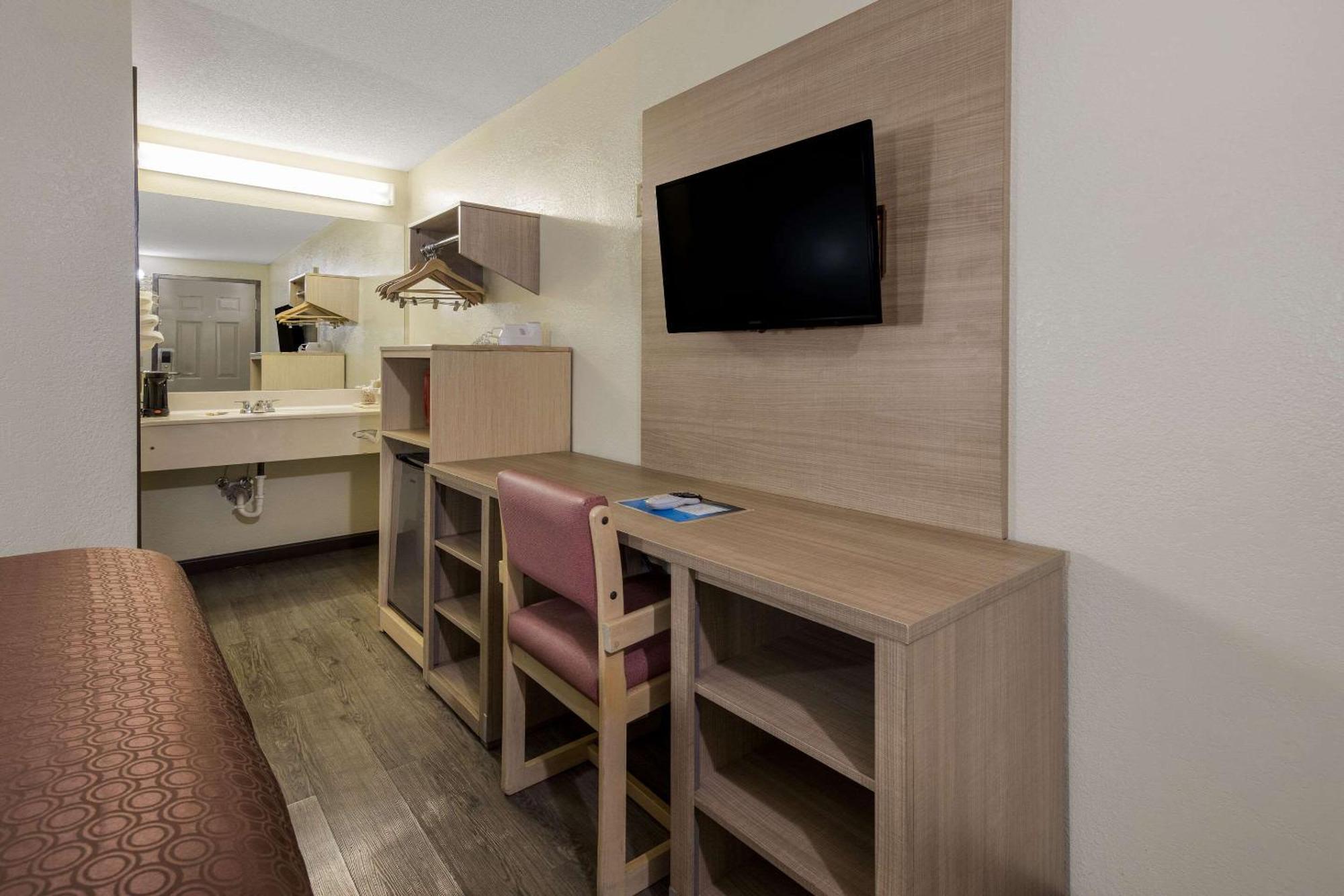 Rodeway Inn Elkton Eksteriør billede