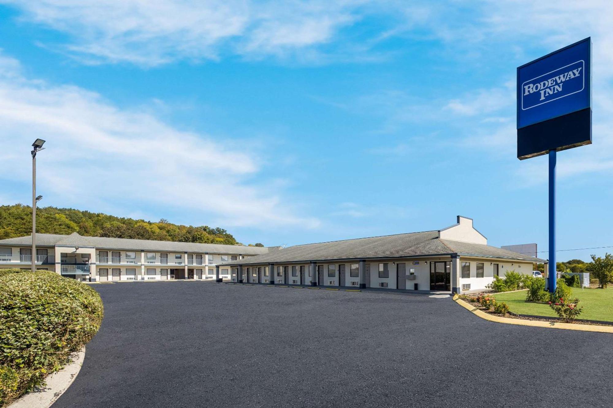 Rodeway Inn Elkton Eksteriør billede
